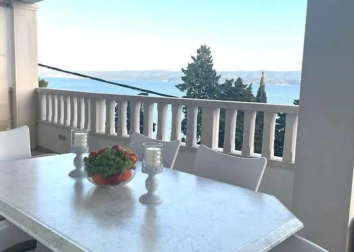 At Jenny 公寓 奥米什